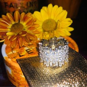💎 💍 🤍💎Wedding Engagement Beautiful Everglade Cascade Diamond Cut Band Ring